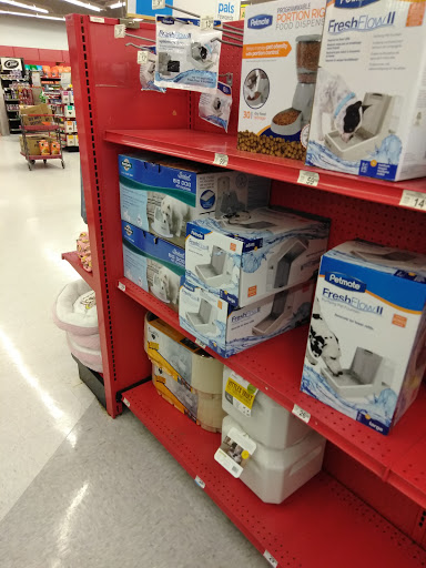 Pet Supply Store «Petco Animal Supplies», reviews and photos, 1220 Commons Cir, Plover, WI 54467, USA
