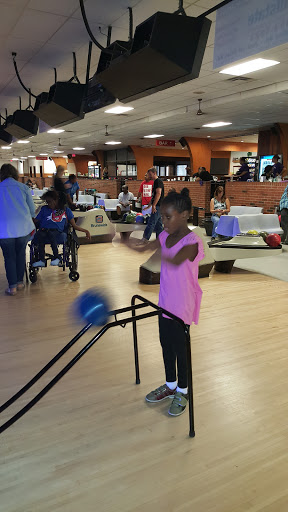 Bowling Alley «Avon North Hill Lanes», reviews and photos, 150 W Tienken Rd, Rochester Hills, MI 48306, USA