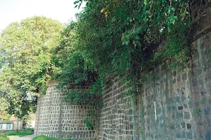 Tarapur Fort image