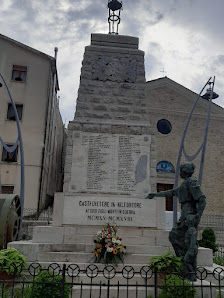 Monumento ai Caduti Corso Vittorio Emanuele III, 13, 82023 Castelvetere in Val Fortore BN, Italia