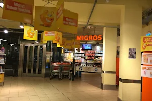 Migros-Supermarkt - Basel - Drachen-Center image