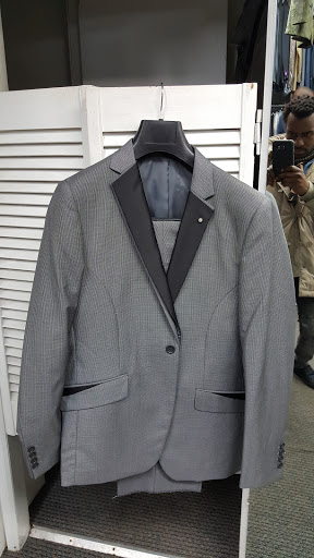 Home Goods Store «Save-A-Thon Stores», reviews and photos, 824 Flatbush Ave, Brooklyn, NY 11226, USA