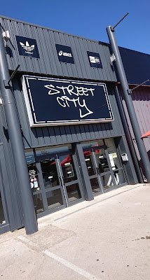 Street City à Pont-Sainte-Marie