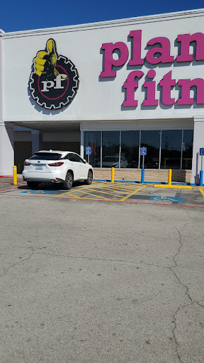 Gym «Planet Fitness», reviews and photos, 1906 N Frazier St, Conroe, TX 77301, USA