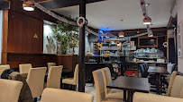 Atmosphère du Restaurant indien Restaurant Indian Taste | Aappakadai à Paris - n°10