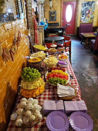 Coffee Shop «The Creme Coffee House», reviews and photos, 109 E 2nd St, Owensboro, KY 42303, USA