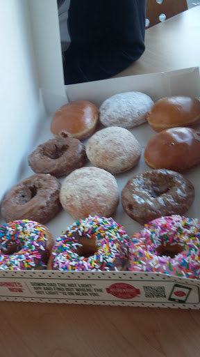 Donut Shop «Krispy Kreme», reviews and photos, 3000 Bardstown Rd, Louisville, KY 40205, USA