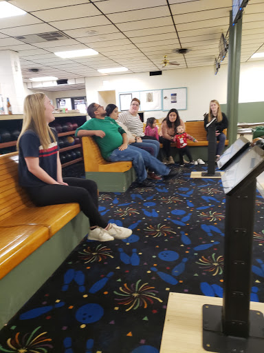 Bowling Alley «ICC Bowlatorium and Gymnasium», reviews and photos, 2701 S 25th St, Omaha, NE 68105, USA