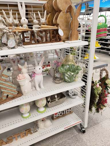 Clothing Store «Ross Dress for Less», reviews and photos, 1950 N Dixie Hwy, Elizabethtown, KY 42701, USA