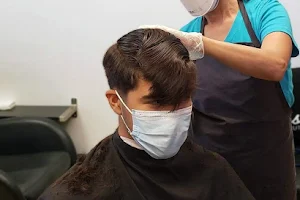 Oasis Haircuts image