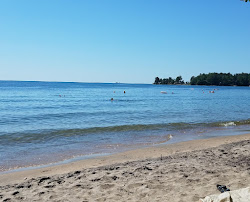 Tiny Beach'in fotoğrafı düz ve uzun ile birlikte