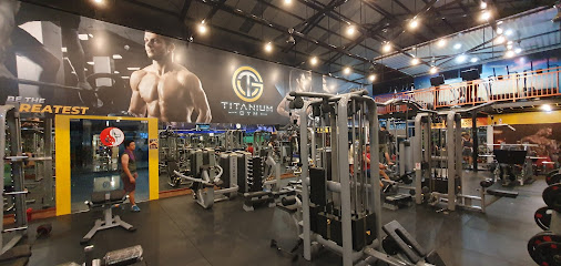 TITANIUM GYM - Jl. Marelan Raya Ps. II No.250, Rengas Pulau, Kec. Medan Marelan, Kota Medan, Sumatera Utara 20255, Indonesia