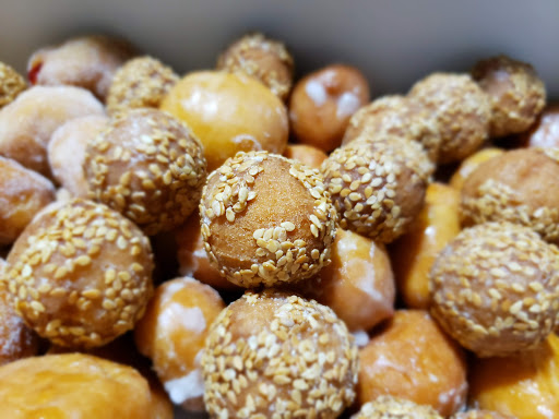 Donut Shop «Sesame Donuts - Scholls Ferry», reviews and photos, 12700 SW North Dakota St, Portland, OR 97223, USA