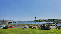 Isle Of Whithorn Harbour Beach'in fotoğrafı - rahatlamayı sevenler arasında popüler bir yer