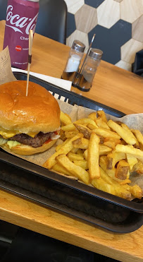 Hamburger du Restauration rapide SWEET TIME SAINT-MAUR-DES-FOSSÉS à Saint-Maur-des-Fossés - n°6