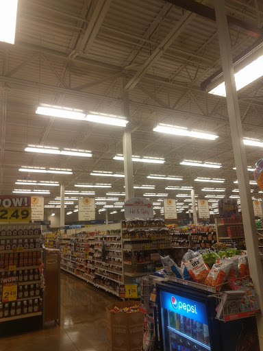 Grocery Store «Hannaford Supermarket», reviews and photos, 1490 U.S. 9, Wappingers Falls, NY 12590, USA