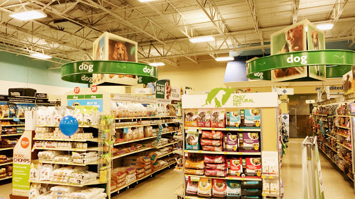 Pet Supply Store «PetSmart», reviews and photos, 400 Mill Creek Dr, Secaucus, NJ 07094, USA