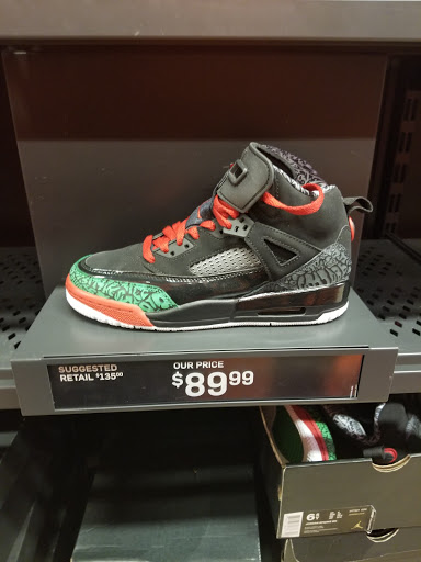 Sporting Goods Store «Nike Factory Store», reviews and photos, 6149 W Irlo Bronson Memorial Hwy, Kissimmee, FL 34747, USA