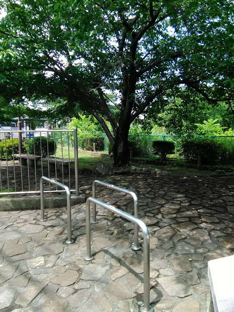 石川鶴巻東公園