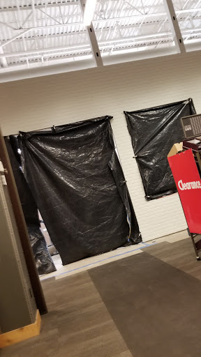 Shoe Store «DSW Designer Shoe Warehouse», reviews and photos, 3704 W Dublin Granville Rd, Columbus, OH 43235, USA