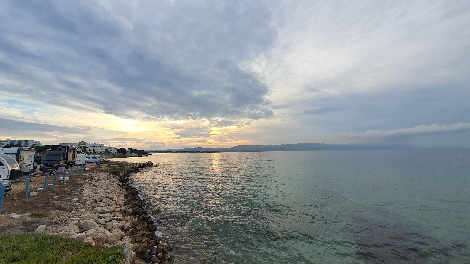 Φωτογραφία του Ciftlikkoy Beach και η εγκατάσταση