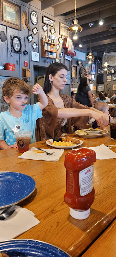 American Restaurant «Cracker Barrel Old Country Store», reviews and photos, 7060 Concourse Pkwy, Douglasville, GA 30134, USA