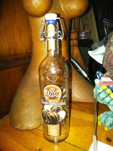 Liquor Store «Sunnys Wine & Liquor», reviews and photos, 350 S Spring Garden Ave H, DeLand, FL 32720, USA