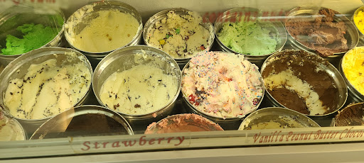 Pams Ice Cream Shop image 7