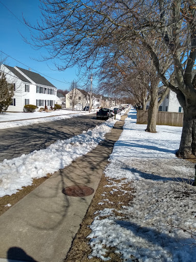 Shopping Mall «Aquidneck Shopping Centre», reviews and photos, 77 E Main Rd, Middletown, RI 02842, USA