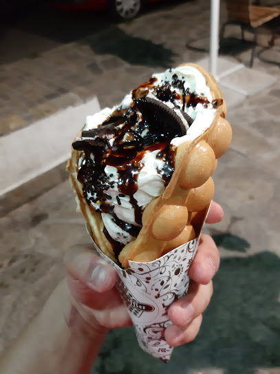 Wow waffle raffy- гофрети, сладолед и катми