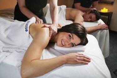 Massage Therapist «Hand & Stone Massage and Facial Spa», reviews and photos, 3525 Vicksburg Ln N, Plymouth, MN 55447, USA