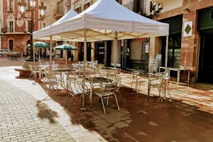 El Café De La Plaça image