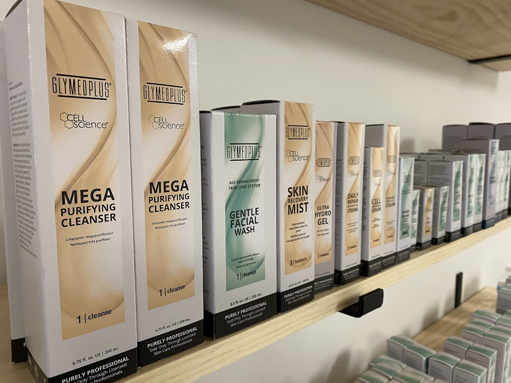 Skin Therapy with Aisha 19934