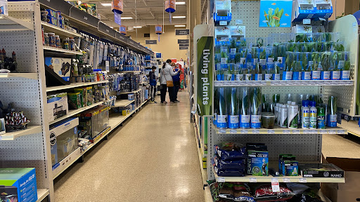 Pet Supply Store «PetSmart», reviews and photos, 60 NJ-17, Paramus, NJ 07652, USA