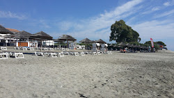 Photo de Ponticchio beach partiellement zone de villégiature