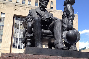 Abraham Lincoln and Tad Statue