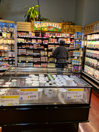 Grocery Store «Whole Foods Market», reviews and photos, 1640 Chicago Ave, Evanston, IL 60201, USA