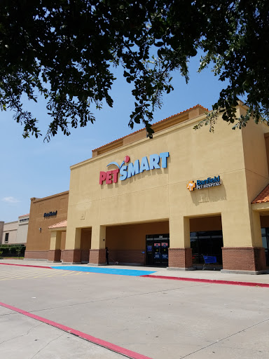 Pet Supply Store «PetSmart», reviews and photos, 200 S Village Center Dr, Southlake, TX 76092, USA