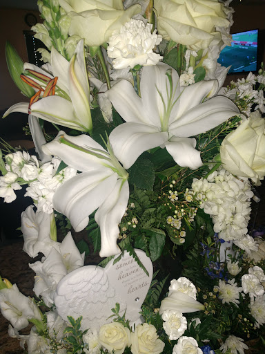 Florist «Sun City Florists, Cards and Gifts», reviews and photos, 14629 N Del Webb Blvd, Sun City, AZ 85351, USA