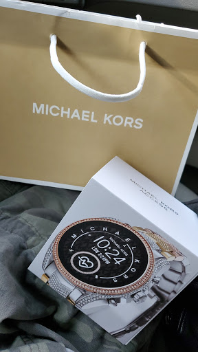 Fashion Accessories Store «Michael Kors», reviews and photos, 515 Southcenter Mall, Tukwila, WA 98188, USA