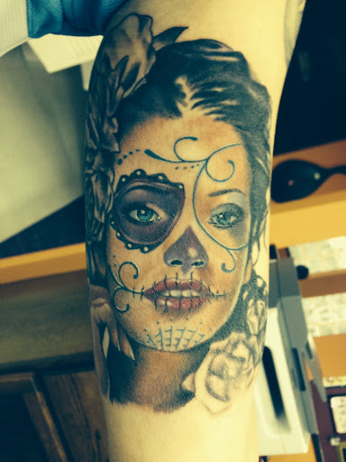 Tattoo Shop «The Tattoo Shop», reviews and photos, 5702 Stewart Rd, Galveston, TX 77550, USA