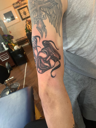 Tattoo Shop «Dark Horse Tattoo», reviews and photos, 1305 Stewart St, Seattle, WA 98109, USA