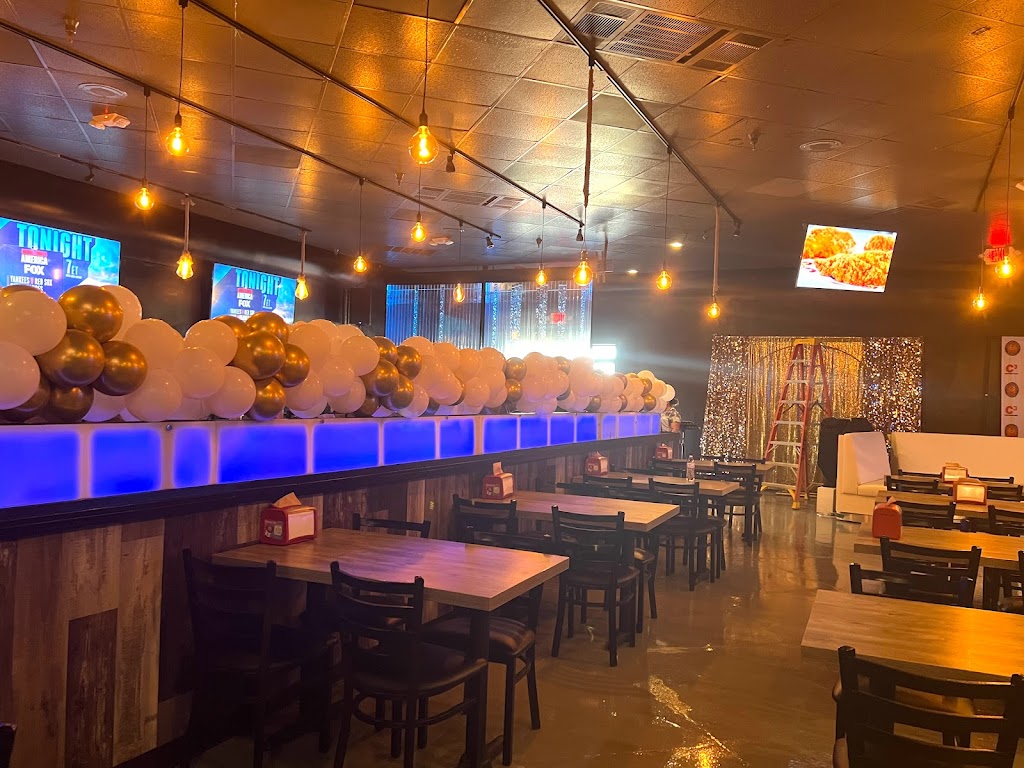 C3 SEAFOOD BAR & GRILL - Sahara and Decatur 89102