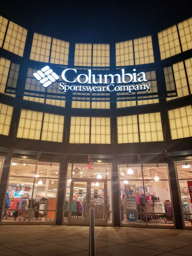 Sportswear Store «Columbia Sportswear Outlet Store», reviews and photos, 130 Christopher Columbus Blvd #1265, Atlantic City, NJ 08401, USA