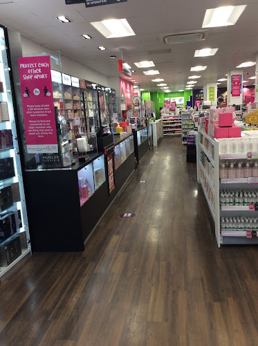 Reviews of The Perfume Shop Superdrug York in York - Cosmetics store