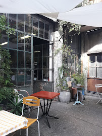 Atmosphère du Café La Ferronnerie Café Brocante à Tournus - n°2