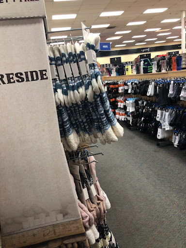 Shoe Store «Shoe Carnival», reviews and photos, 3408 S Glenstone Ave, Springfield, MO 65804, USA