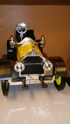 Auto Repair Shop «Meineke Car Care Center», reviews and photos, 9401 W Golf Rd, Des Plaines, IL 60016, USA