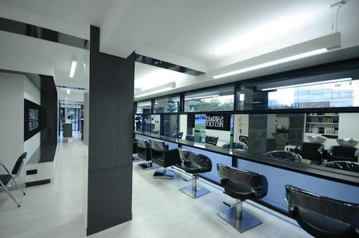 Peluquería Sari y Edén en Ferrol, A Coruña