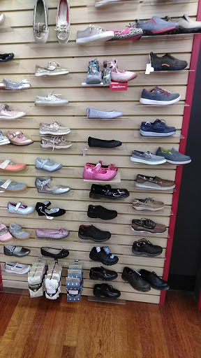 Shoe Store «Scioto Shoe Mart», reviews and photos, 206 James Way, Marion, OH 43302, USA